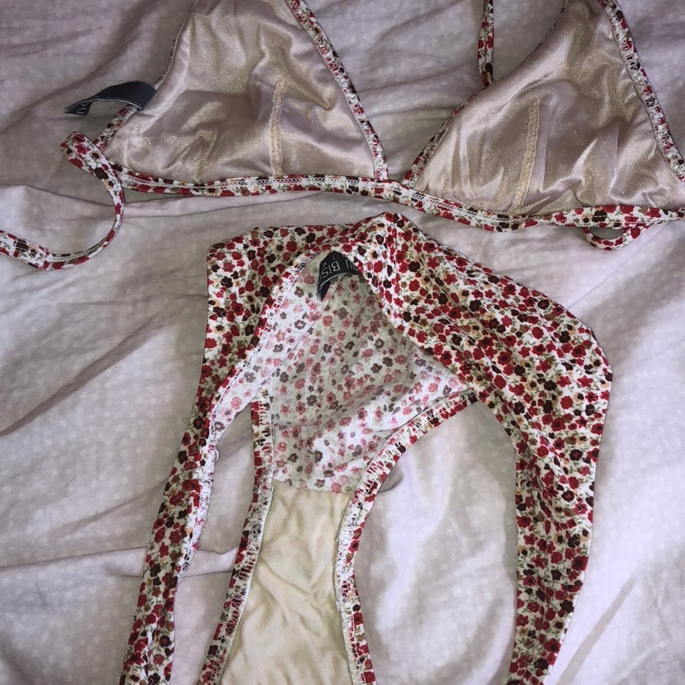Bikini Set - Picture 4 of 6
